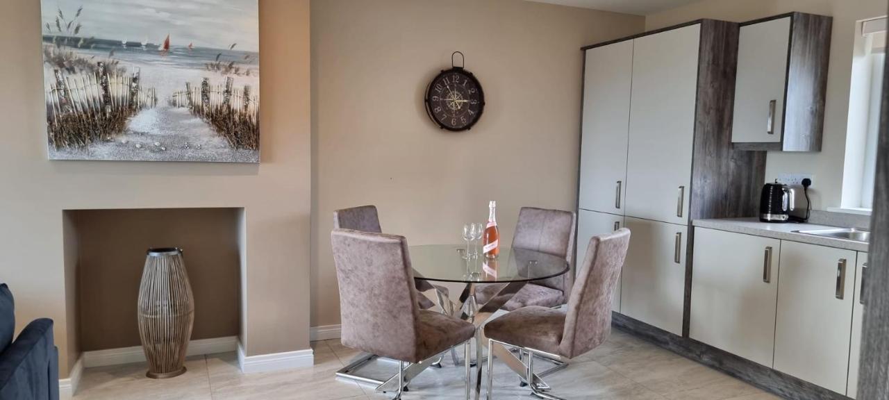 The Quays Apartment Annalong Bagian luar foto